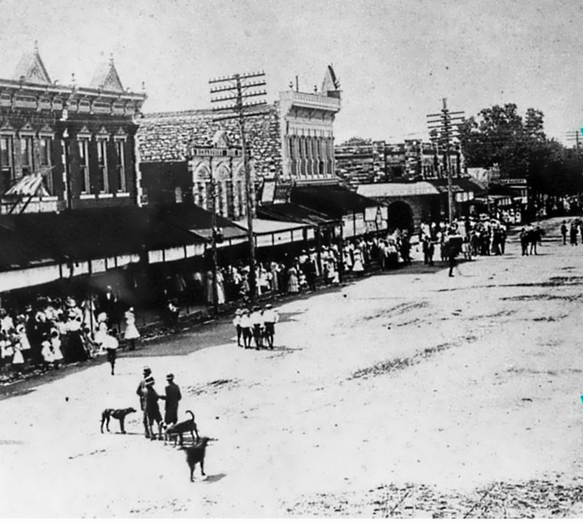 Texas Main Street in 1900